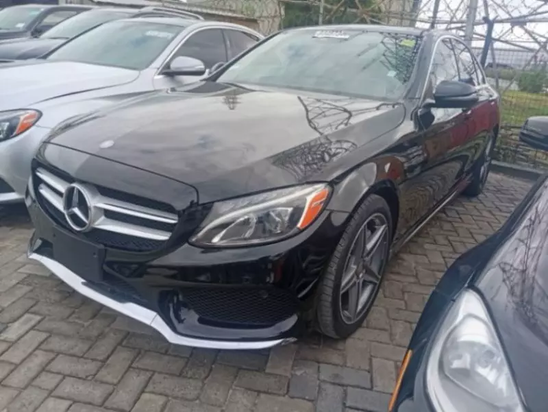 Mercedes-Benz C 300   - 2016