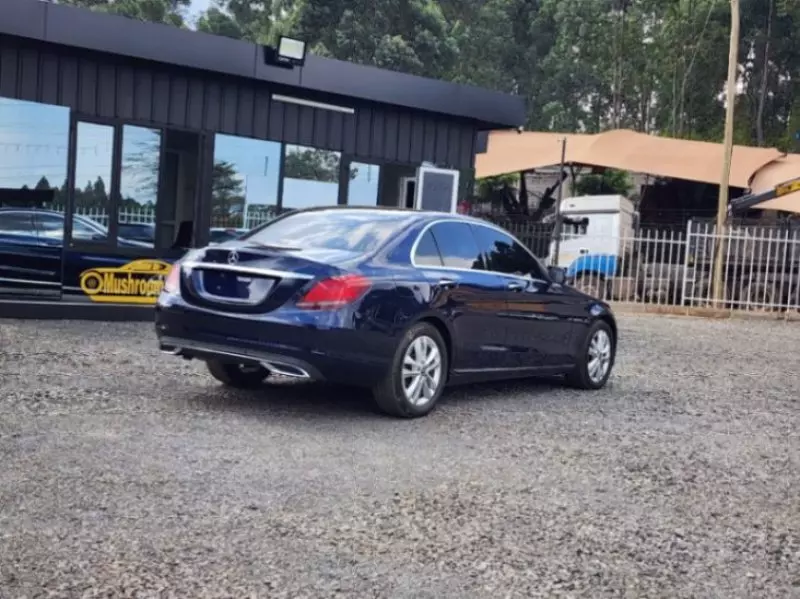Mercedes-Benz C 180   - 2019