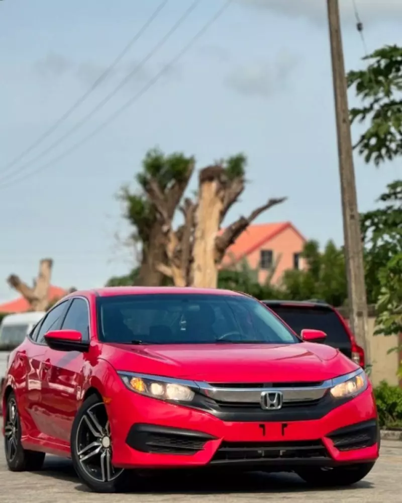 Honda Civic   - 2016