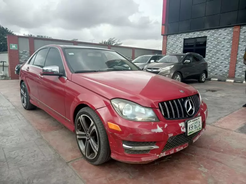 Mercedes-Benz C-class   - 2013