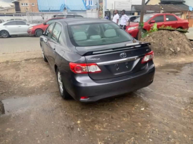 Toyota Corolla   - 2013