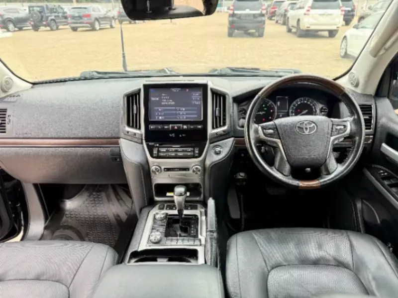 Toyota Landcruiser Sahara   - 2018