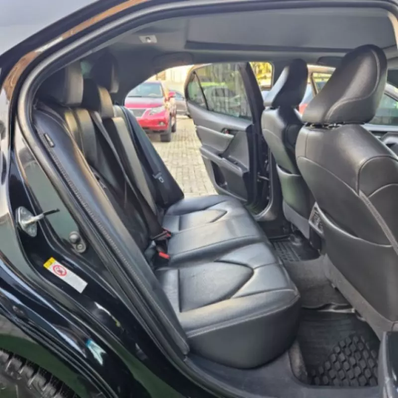 Toyota Camry   - 2018