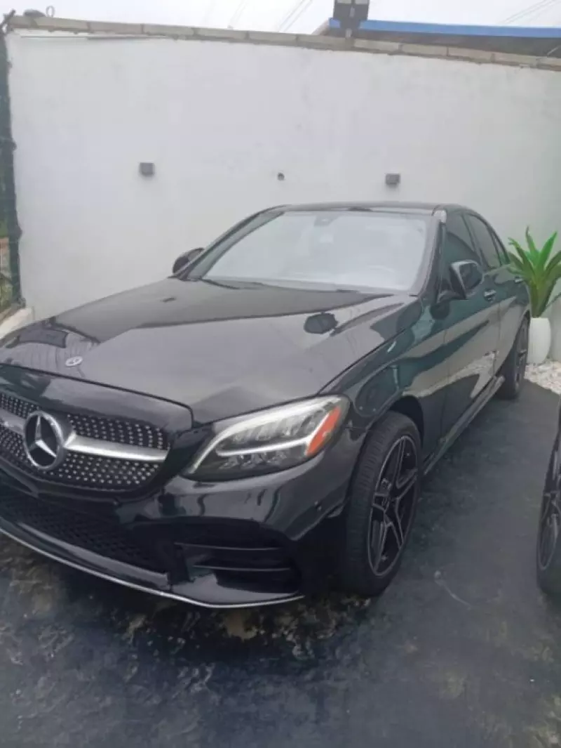 Mercedes-Benz C 300   - 2020