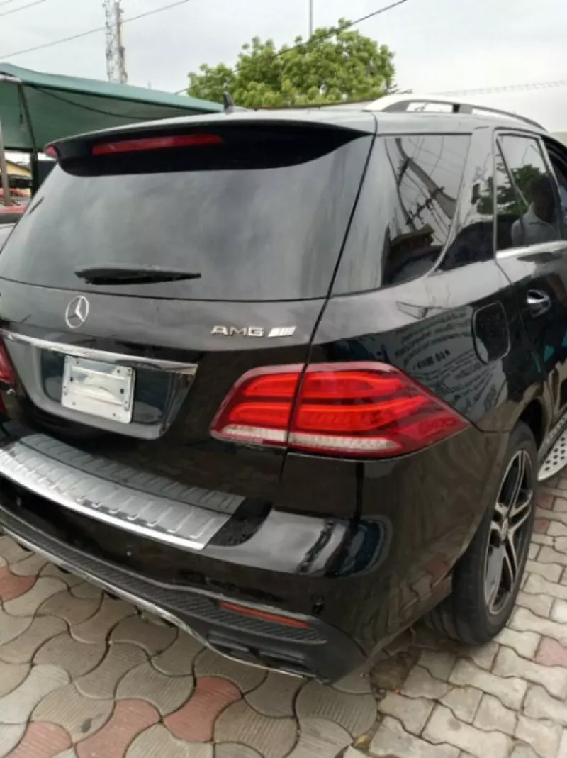Mercedes-Benz GLE 63 AMG   - 2012