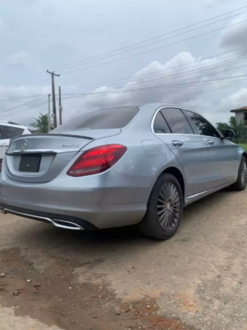 Mercedes-Benz C 300 - 2016