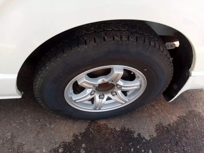 Toyota Hiace   - 2012