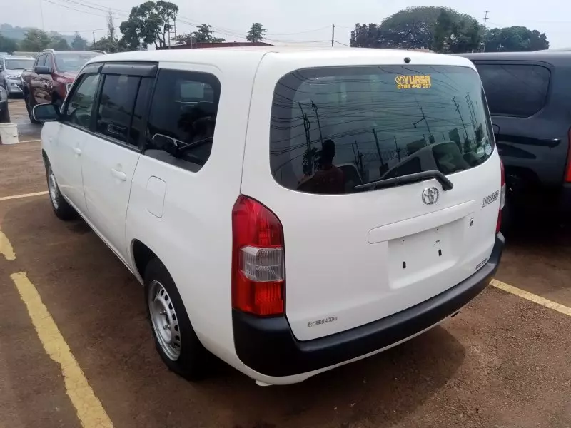 Toyota Probox    - 2016