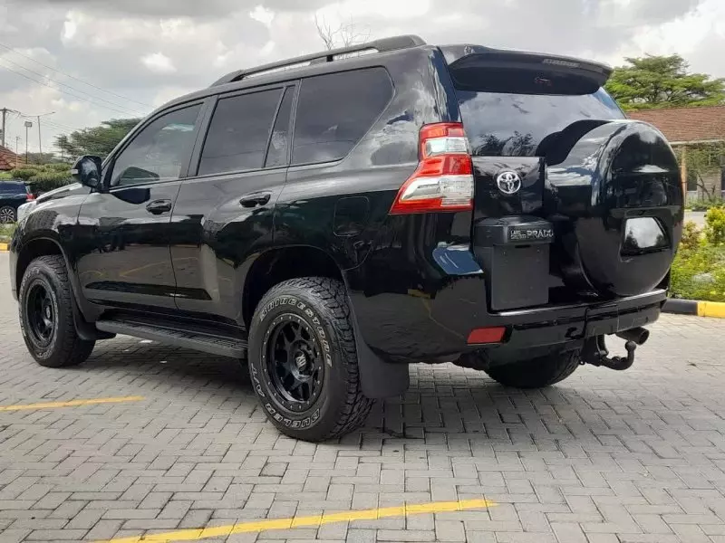 Toyota Landcruiser Prado   - 2017
