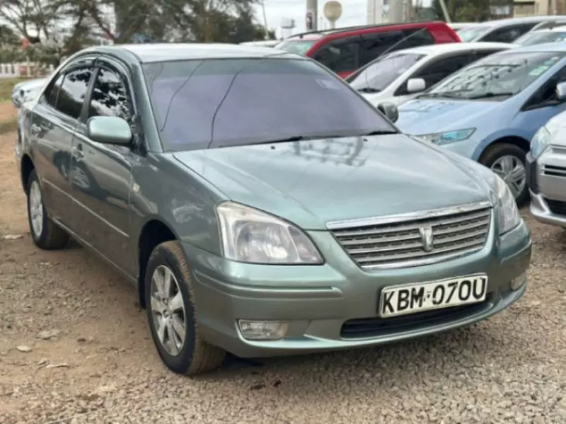 Toyota Premio    - 2004