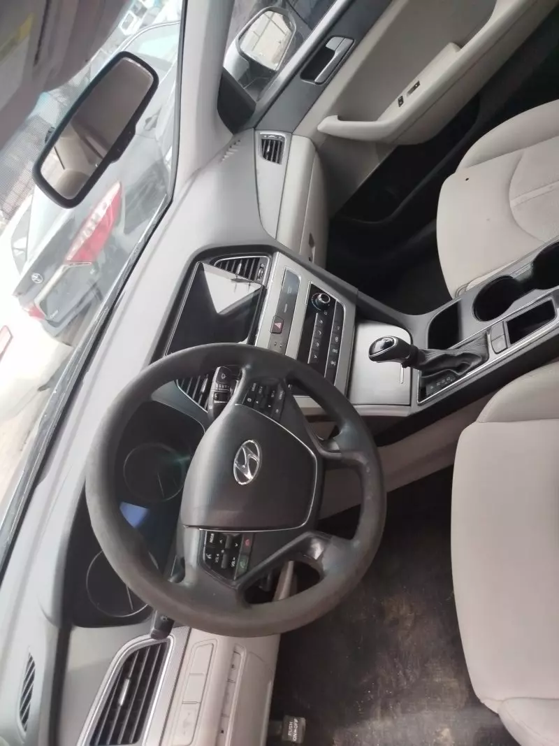 Hyundai Sonata   - 2017