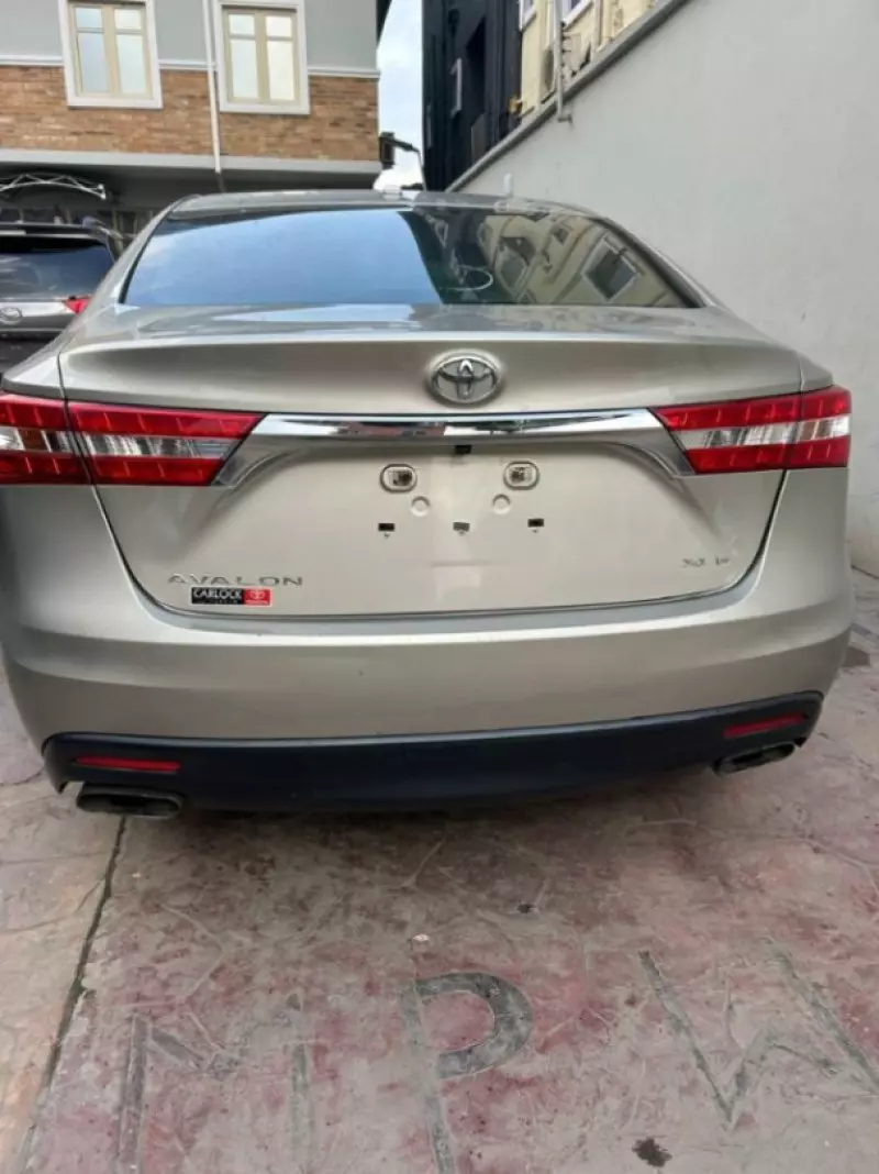 Toyota Avalon