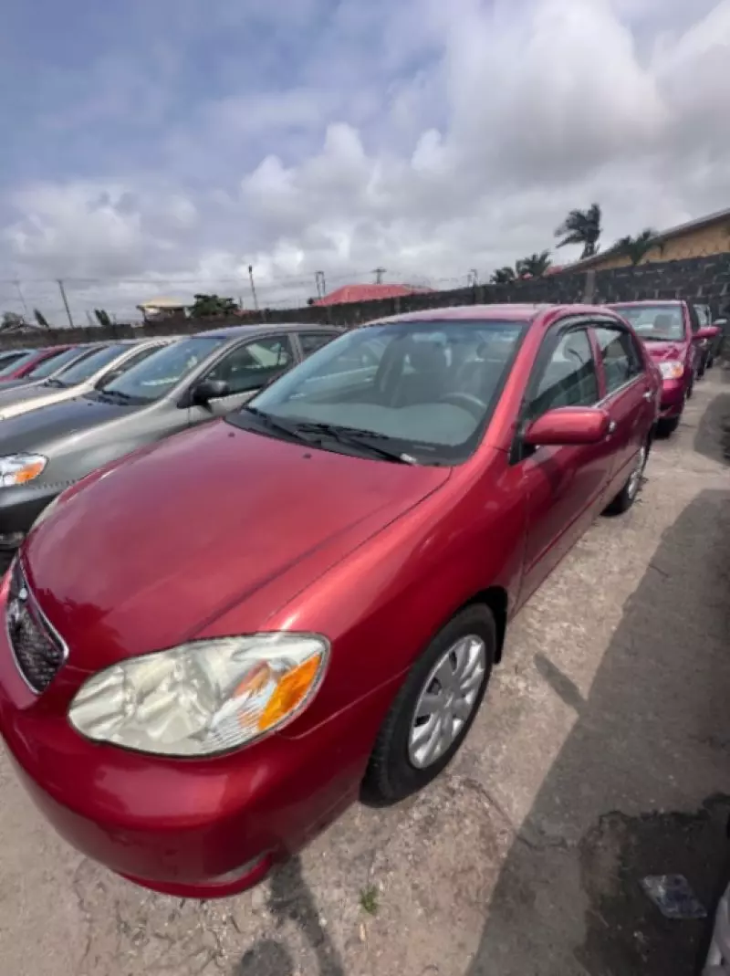 Toyota Corolla   - 2013