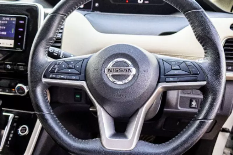 Nissan Serena Hybrid    - 2019