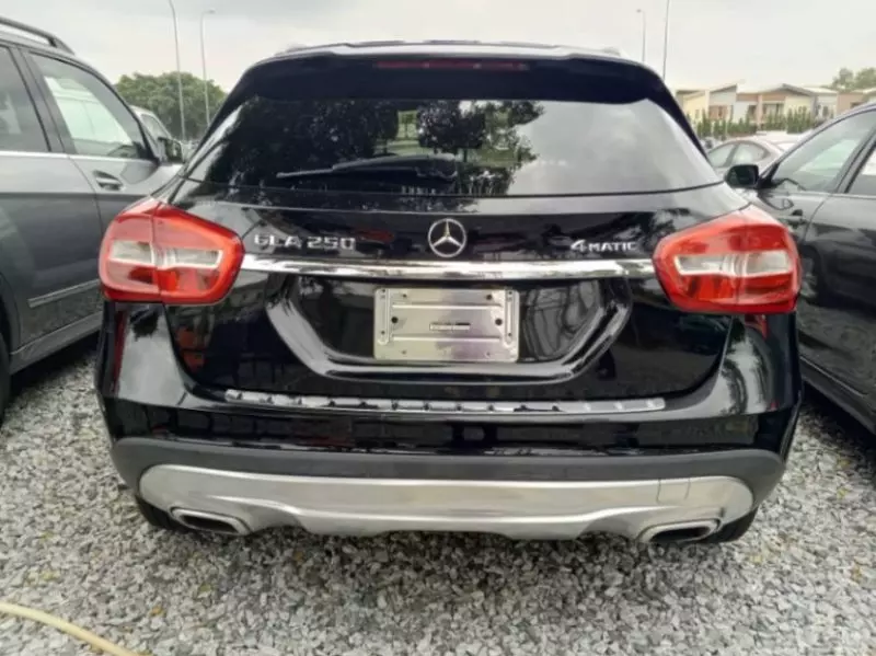 Mercedes-Benz GLA 250   - 2015