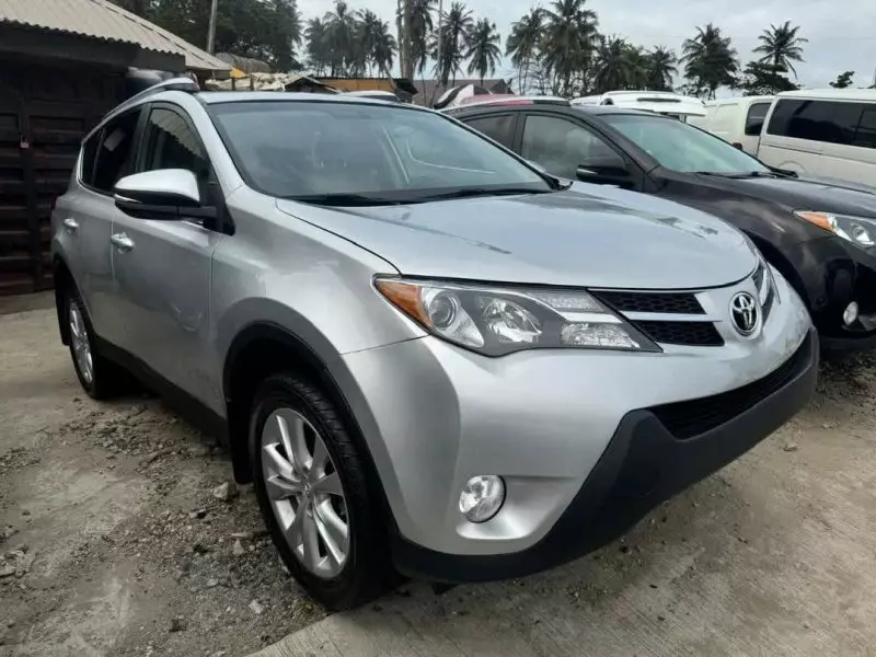 Toyota RAV 4   - 2014