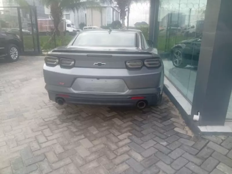 Chevrolet Camaro   - 2020