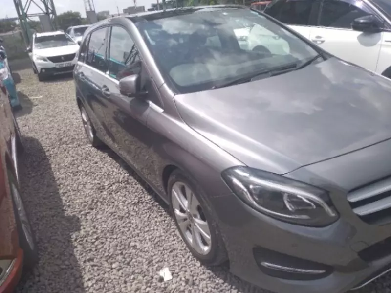 Mercedes-Benz B 180   - 2018