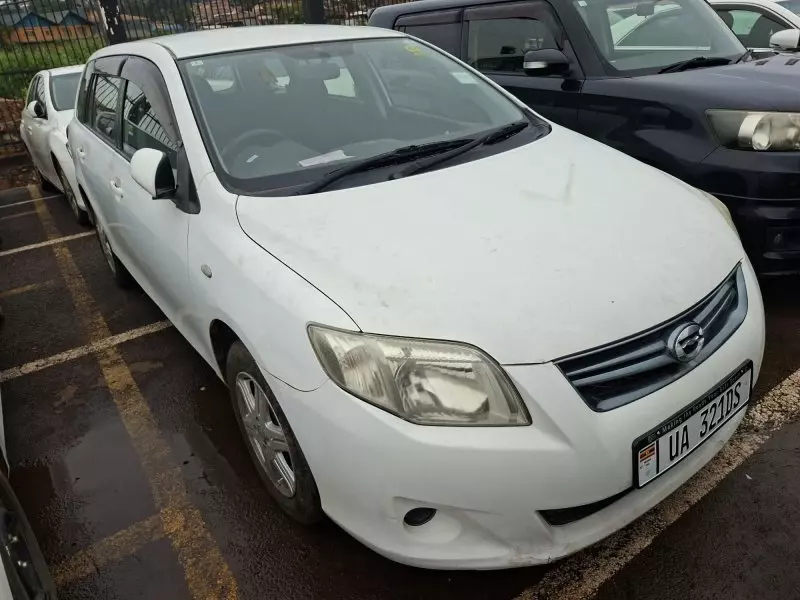 Toyota Fielder    - 2011
