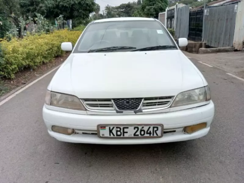 Toyota Carina   - 2001
