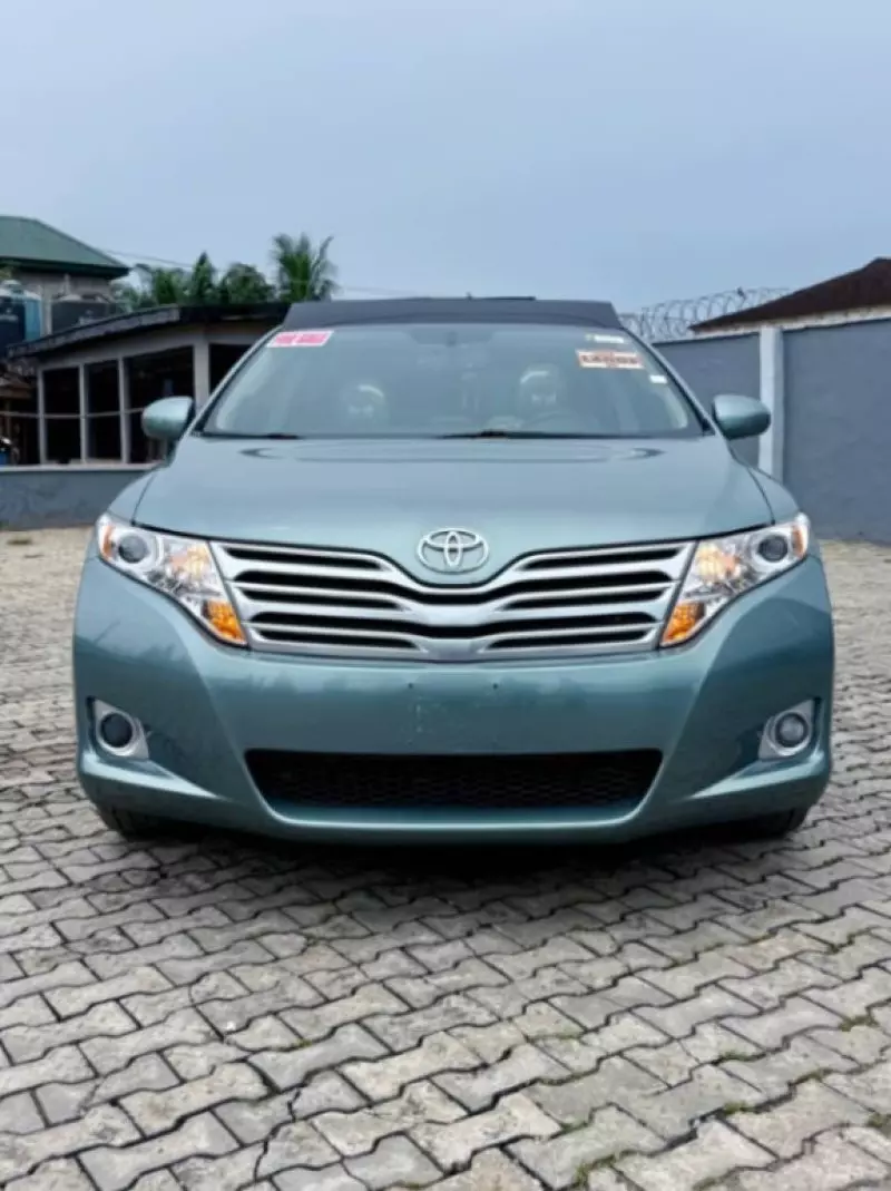 Toyota Venza   - 2010