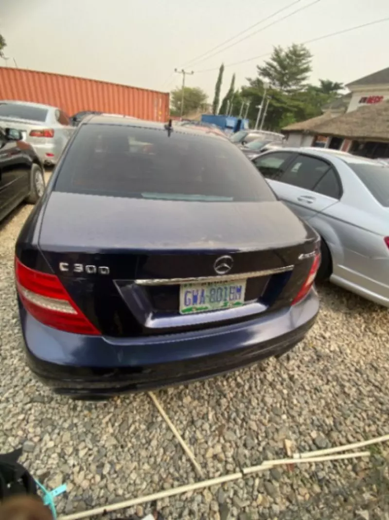 Mercedes-Benz C 300   - 2013