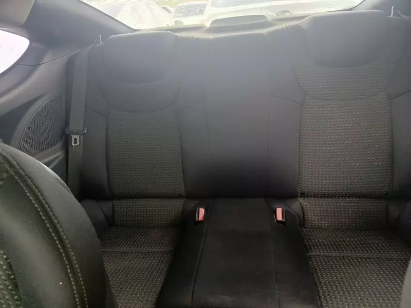 Hyundai Genesis   - 2010