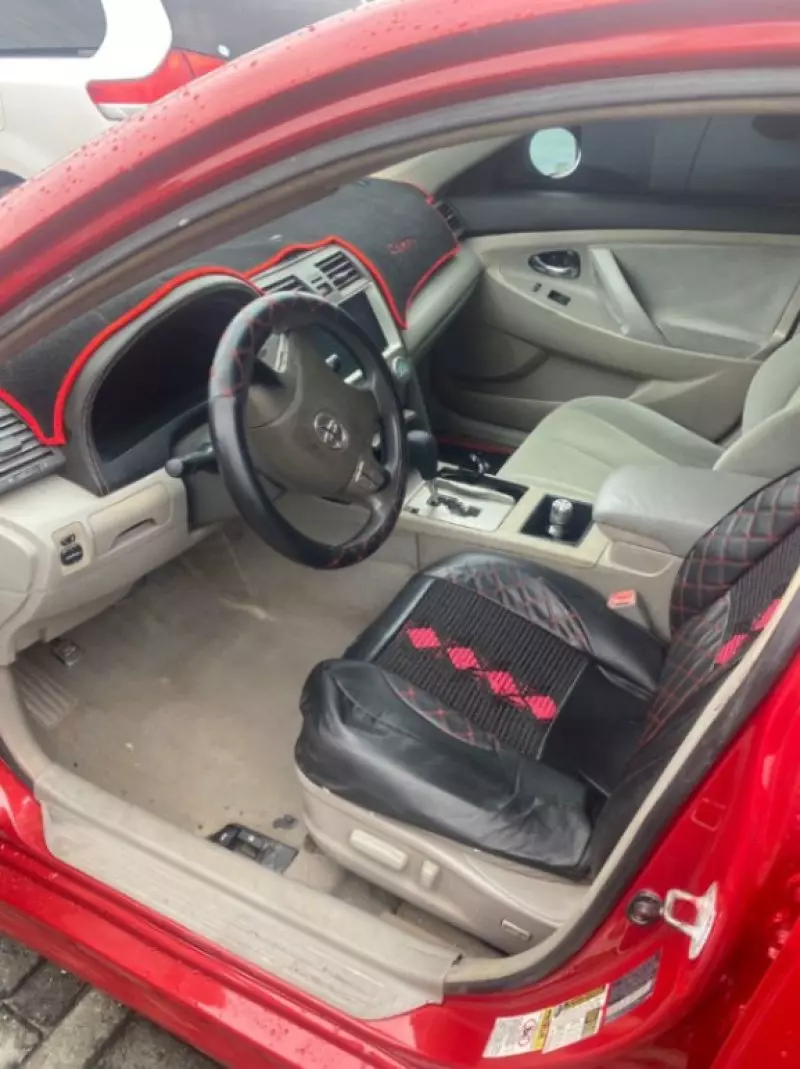 Toyota Camry   - 2009