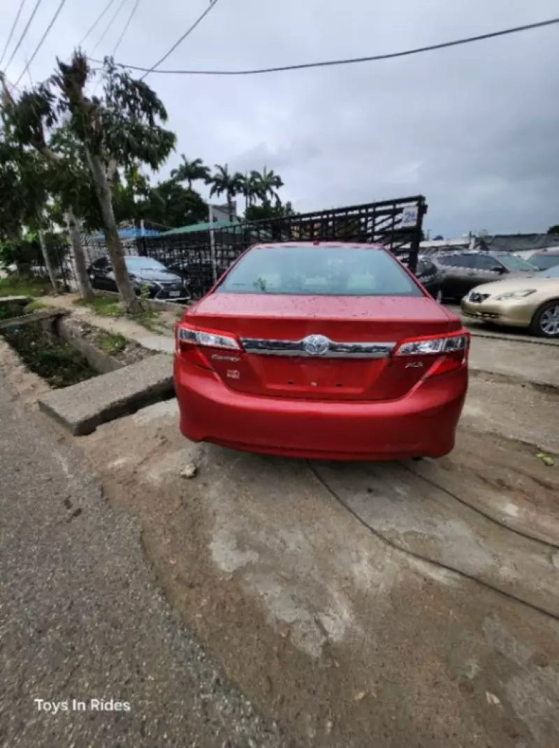 Toyota Camry   - 2020