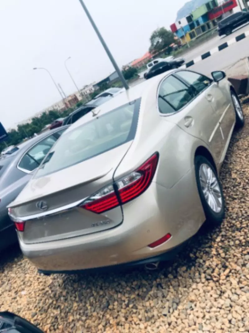 Lexus ES 350   - 2014