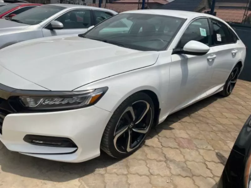 Honda Accord   - 2021