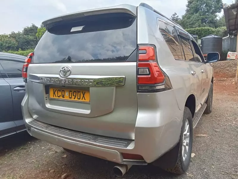 Toyota Landcruiser Prado   - 2014