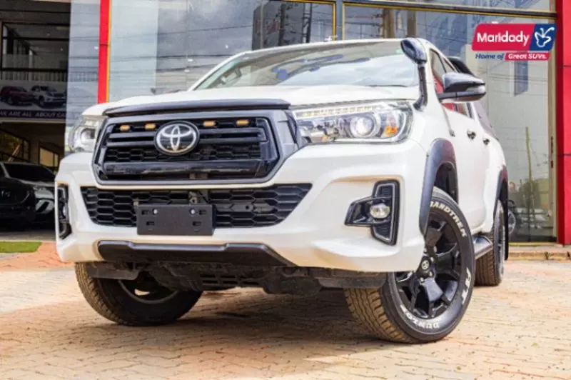 Toyota Hilux Surf    - 2018