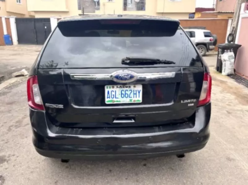 Ford Edge   - 2011
