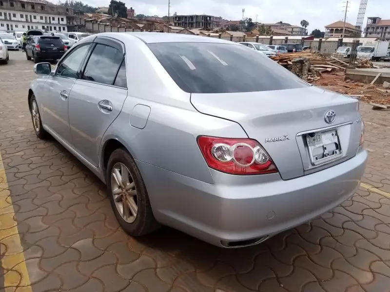 Toyota Mark X   - 2009