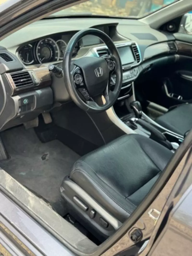 Honda Accord   - 2016