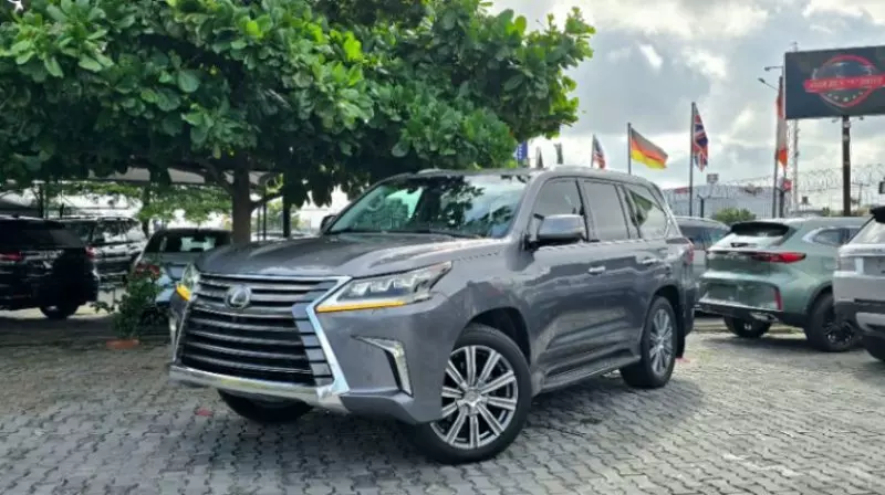 Lexus 570   - 2016