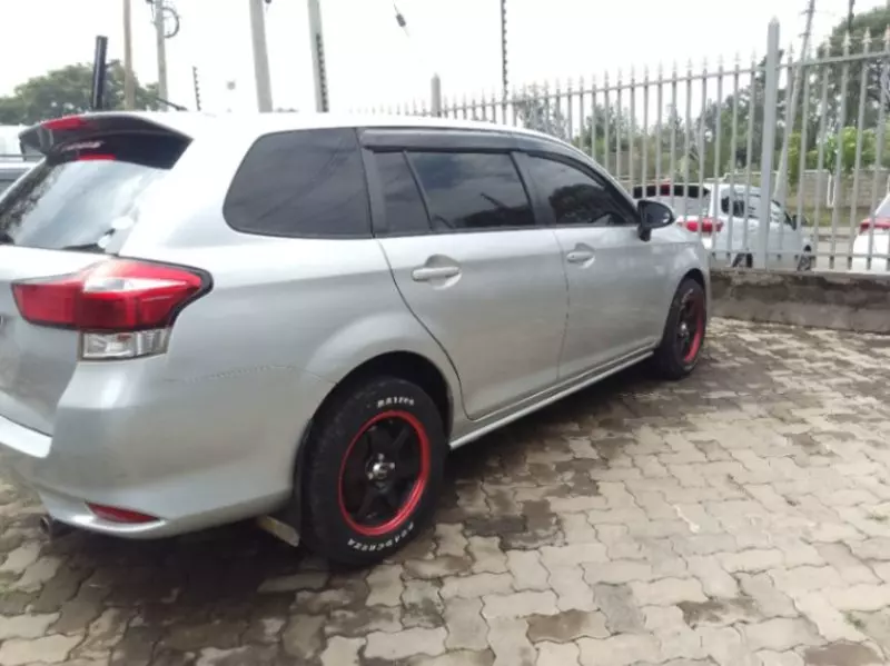 Toyota Fielder    - 2016