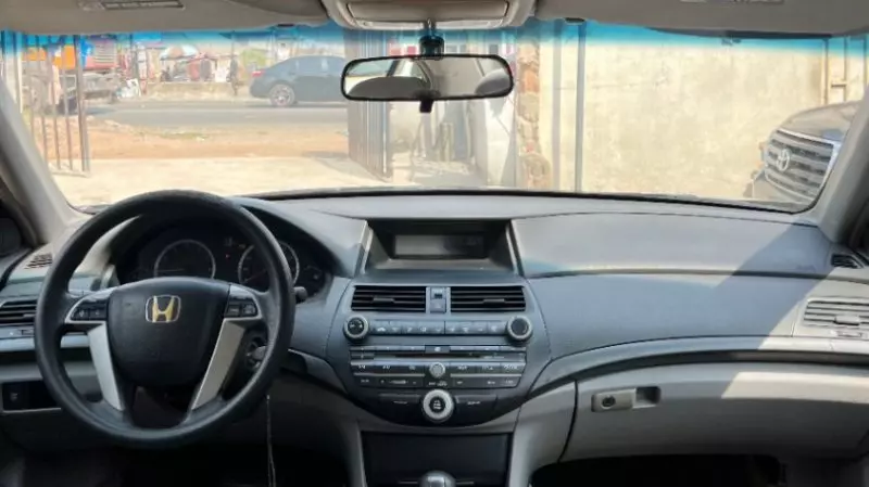Honda Accord   - 2009