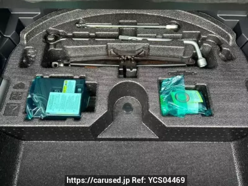 Toyota Harrier   - 2023