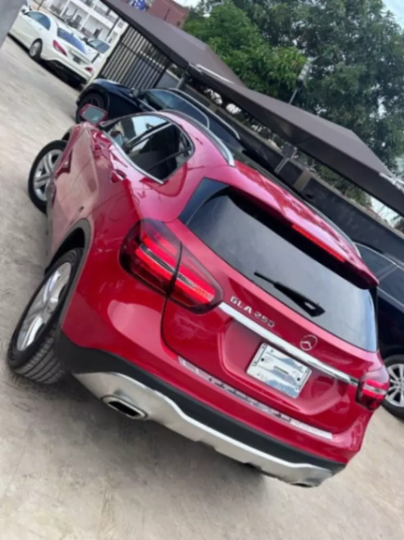 Mercedes-Benz GLA-Class   - 2019