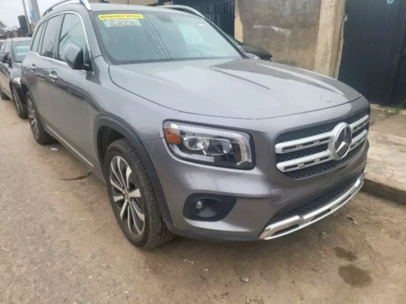 Mercedes-Benz GLB 250   - 2020