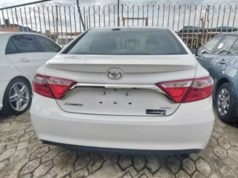Toyota Camry   - 2015