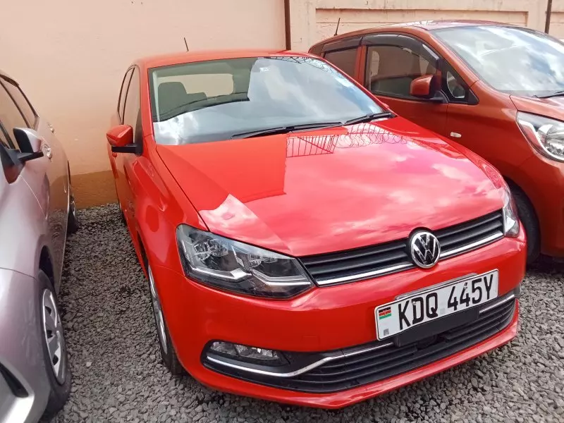 Volkswagen Polo   - 2017