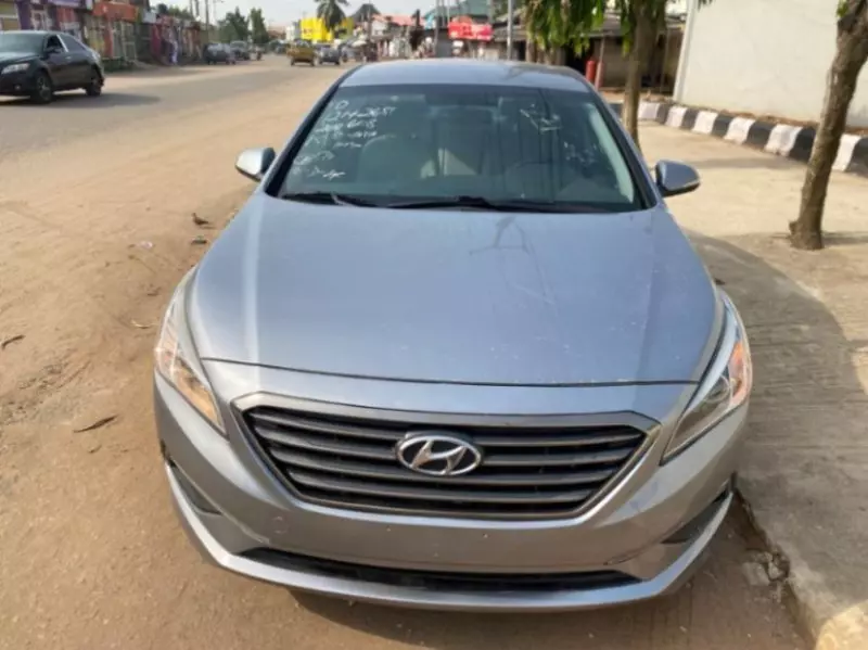 Hyundai Sonata - 2015