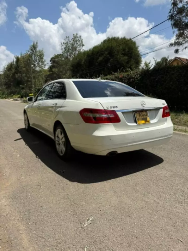 Mercedes-Benz E250