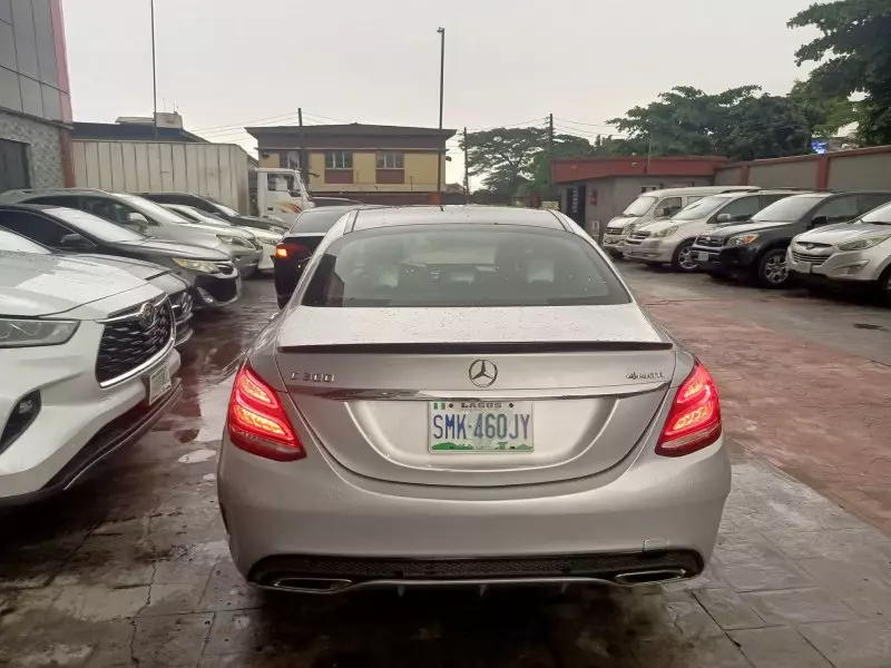 Mercedes-Benz C 300   - 2015