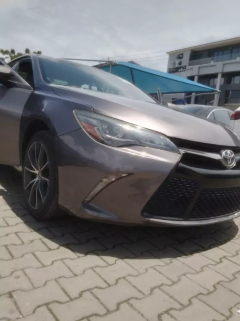 Toyota Camry   - 2015
