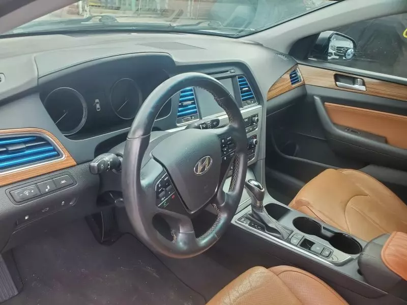 Hyundai Sonata   - 2015