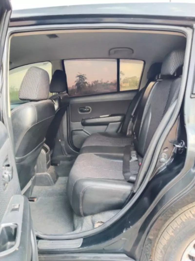 Nissan Tiida   - 2008